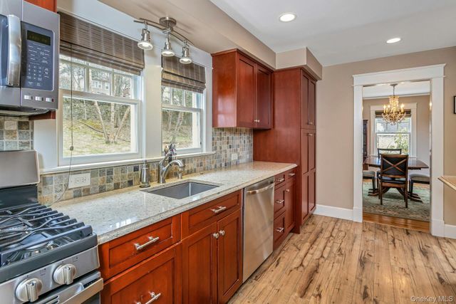 49 Bellewood Avenue, Dobbs Ferry, NY 10522