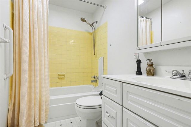 12 Queensberry Lane, Chili, NY 14624