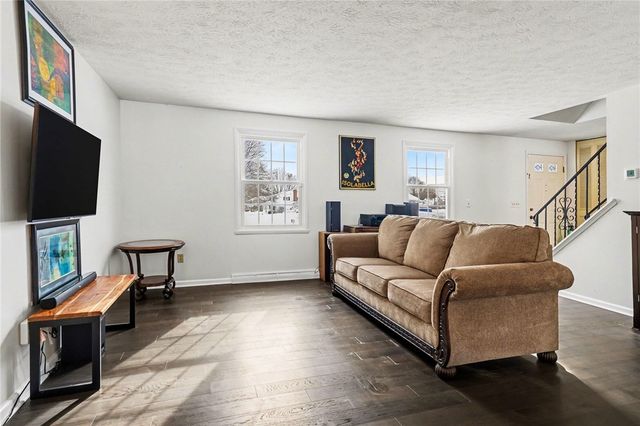 12 Queensberry Lane, Chili, NY 14624