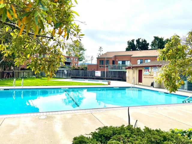 1615 Marina Court B, San Mateo, CA 94403
