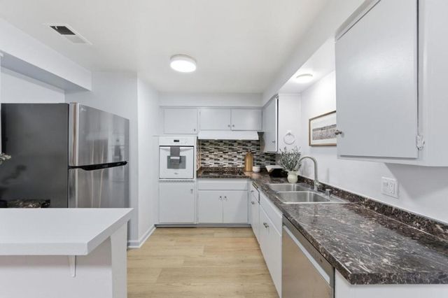 1615 Marina Court B, San Mateo, CA 94403
