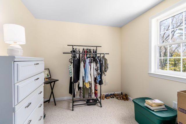 5 Raspberry Lane, Marstons Mills, MA 02648