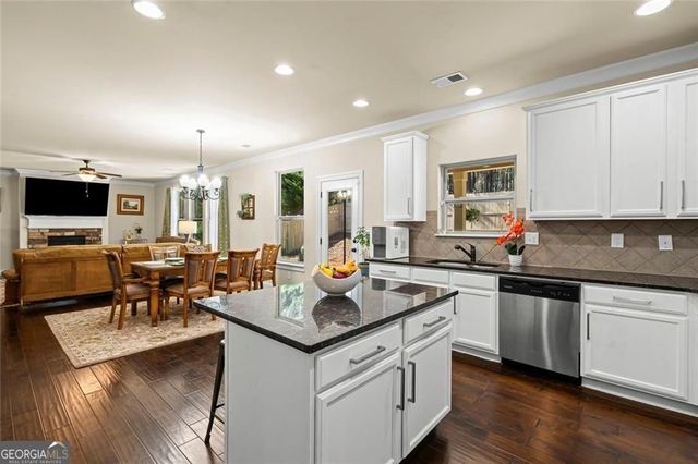 1092 Park Hollow Lane, Lawrenceville, GA 30043