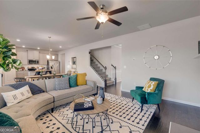 527 Collier Mills Road, Lawrenceville, GA 30045