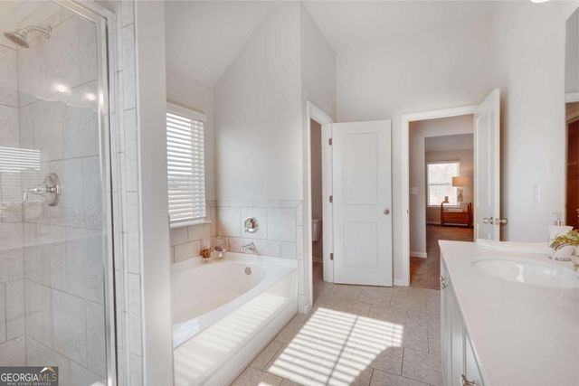 527 Collier Mills Road, Lawrenceville, GA 30045