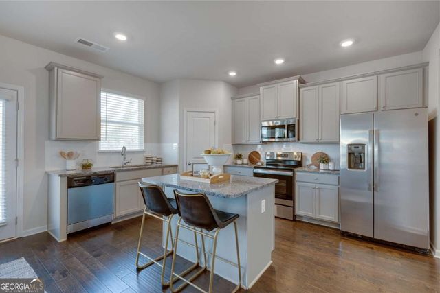 527 Collier Mills Road, Lawrenceville, GA 30045