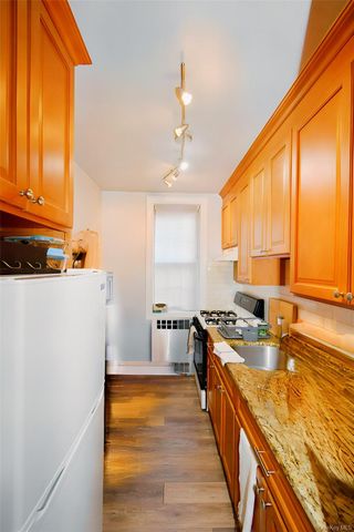 770 Bronx River Road A26, Bronxville, NY 10708