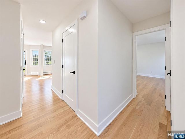 182 School Street, Northvale, NJ 07647
