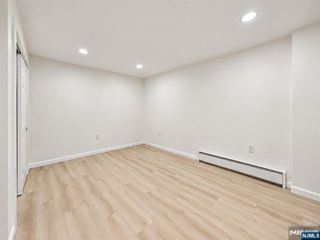 182 School Street, Northvale, NJ 07647