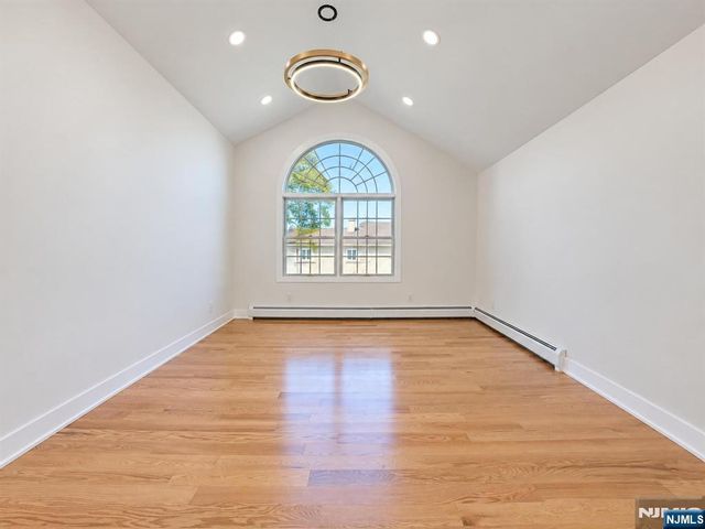 182 School Street, Northvale, NJ 07647