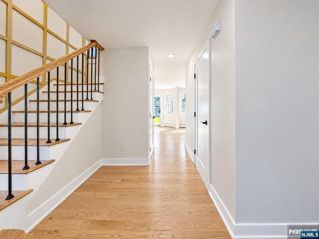 182 School Street, Northvale, NJ 07647