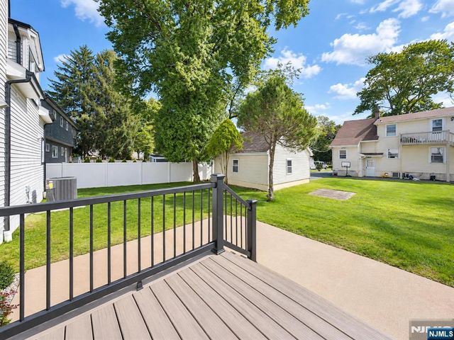 182 School Street, Northvale, NJ 07647