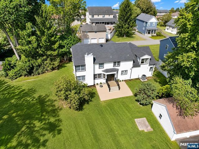 182 School Street, Northvale, NJ 07647