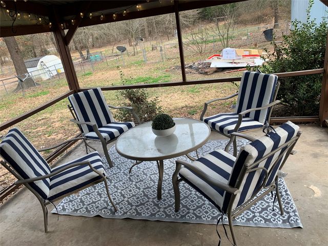 51 County Road 34715, Paris, TX 75460