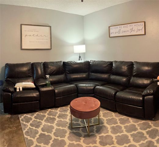 51 County Road 34715, Paris, TX 75460