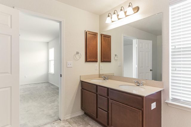 804 Sawbuck DR, Pflugerville, TX 78660