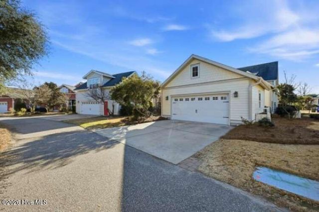 406 Lord Thomas Avenue, Southport, NC 28461