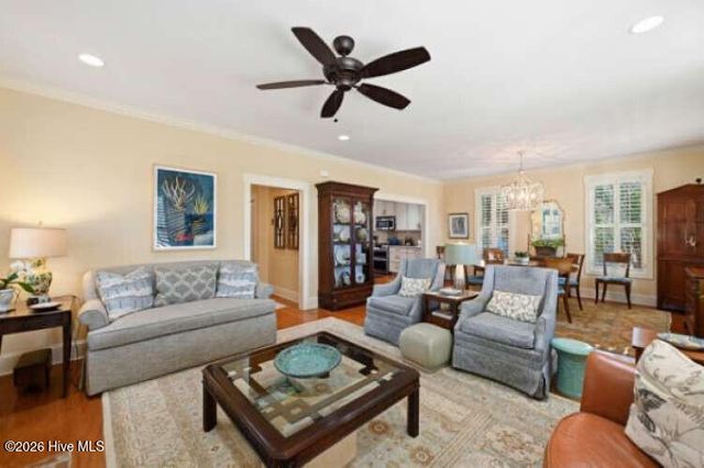 406 Lord Thomas Avenue, Southport, NC 28461