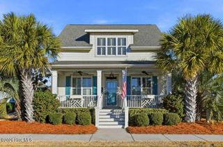 406 Lord Thomas Avenue, Southport, NC 28461