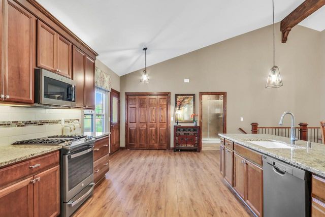 6595 105th STREET, Pleasant Prairie, WI 53158
