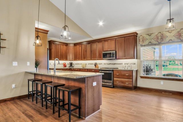 6595 105th STREET, Pleasant Prairie, WI 53158