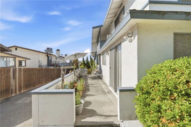 126 E Highland, Sierra Madre, CA 91024