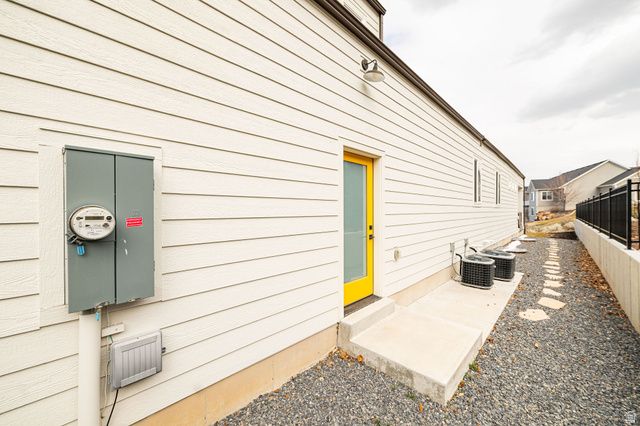 1959 E DEER CREST CIR, Logan, UT 84341