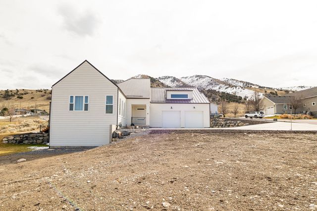 1959 E DEER CREST CIR, Logan, UT 84341