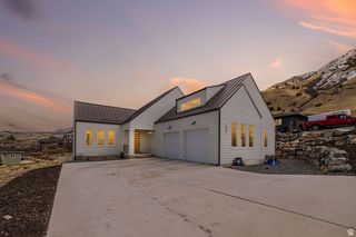 1959 E DEER CREST CIR, Logan, UT 84341