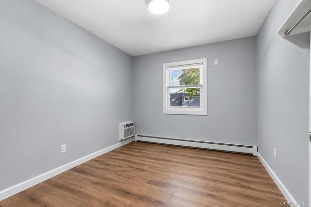 89 3rd Avenue, Massapequa Park, NY 11762