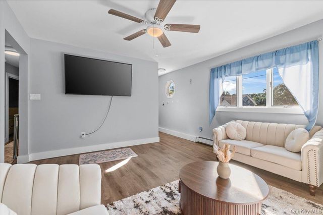 89 3rd Avenue, Massapequa Park, NY 11762