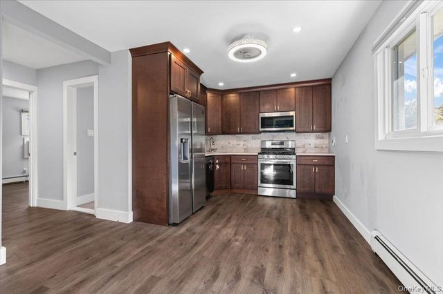 89 3rd Avenue, Massapequa Park, NY 11762