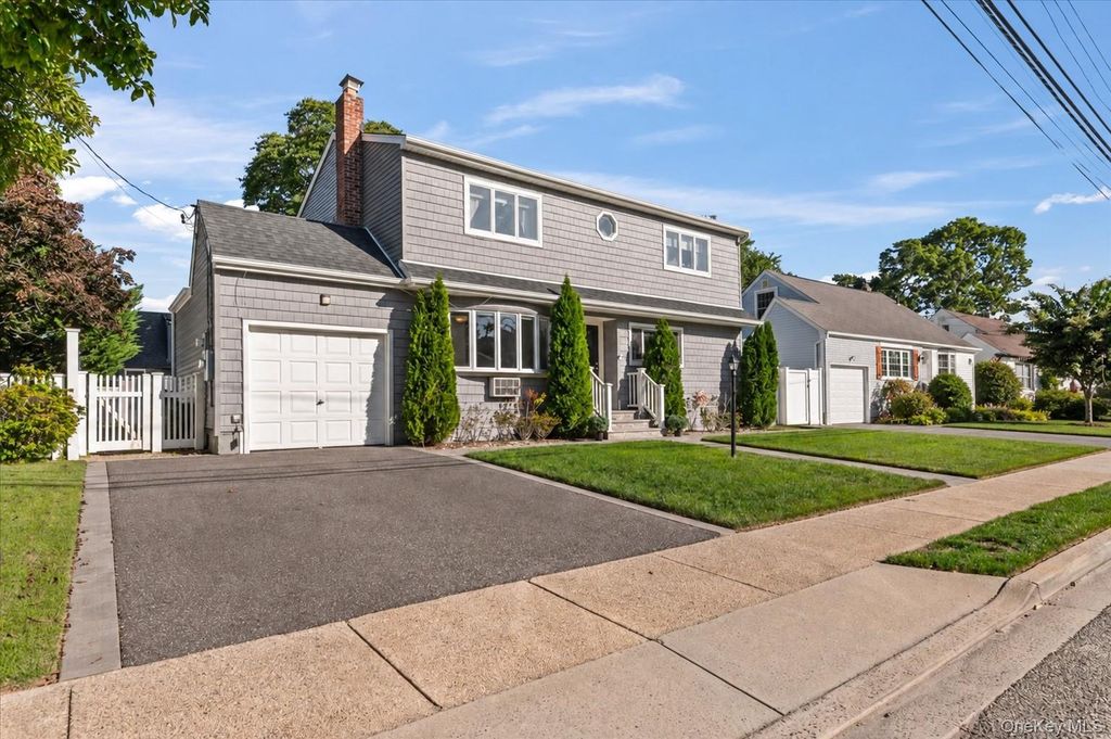 89 3rd Avenue, Massapequa Park, NY 11762 — exterior