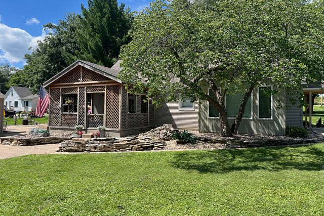 316 Elm Street, Buffalo, IA 52728