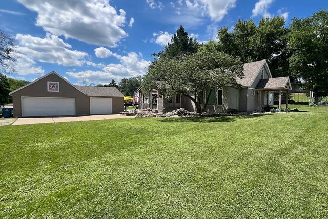 316 Elm Street, Buffalo, IA 52728