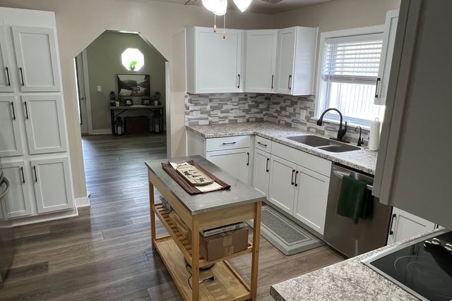 316 Elm Street, Buffalo, IA 52728