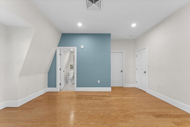 36 Elmwood Ave 11, Winchester, MA 01890