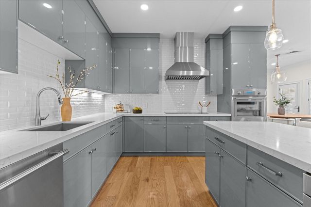36 Elmwood Ave 11, Winchester, MA 01890