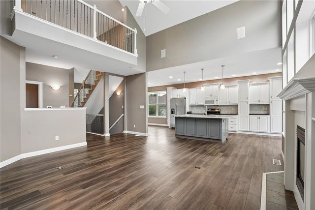 2654 Mulberry Ct, Marion, IA 52302
