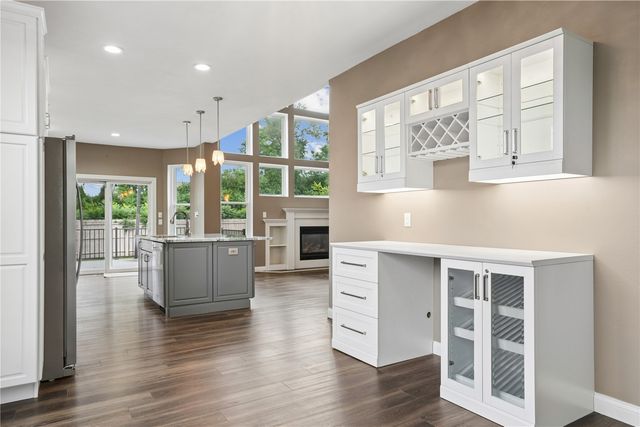 2654 Mulberry Ct, Marion, IA 52302