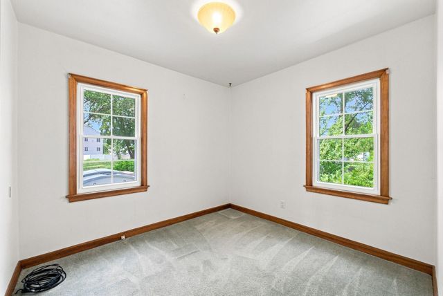 1715 Schreiber Street, Cedar Falls, IA 50613