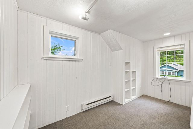 1715 Schreiber Street, Cedar Falls, IA 50613