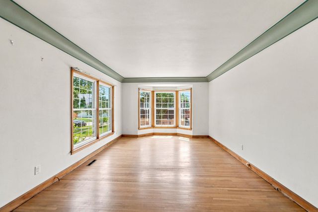 1715 Schreiber Street, Cedar Falls, IA 50613