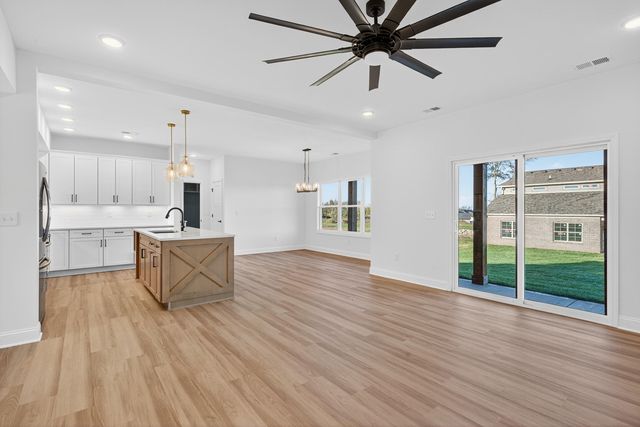 100 Makayla Trail, Nicholasville, KY 40356