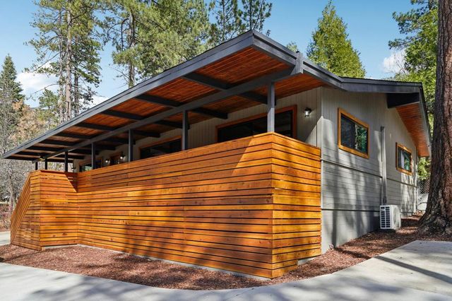 25430 Palomar Road, Idyllwild, CA 92549