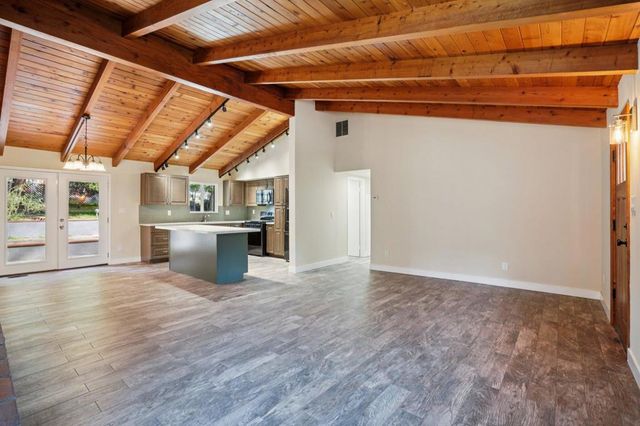 25430 Palomar Road, Idyllwild, CA 92549