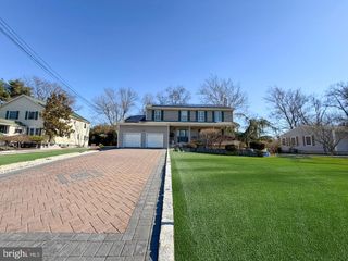 7 3RD AVE, Piscataway, NJ 08854