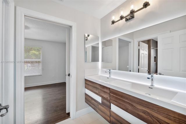 4588 SW 183rd Ave, Miramar, FL 33029