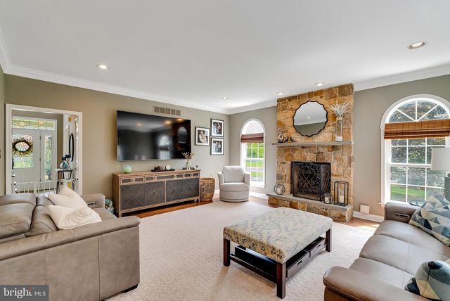 703 DANIEL DR, Collegeville, PA 19426