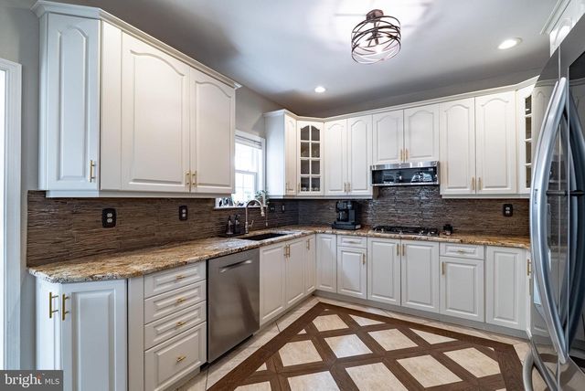 703 DANIEL DR, Collegeville, PA 19426